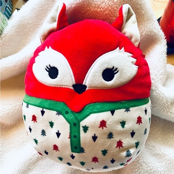 8" Squishmallows Lexi the Fox – Holiday Edition (Pre-Owned, Great Condition) - Picture 3 of 7